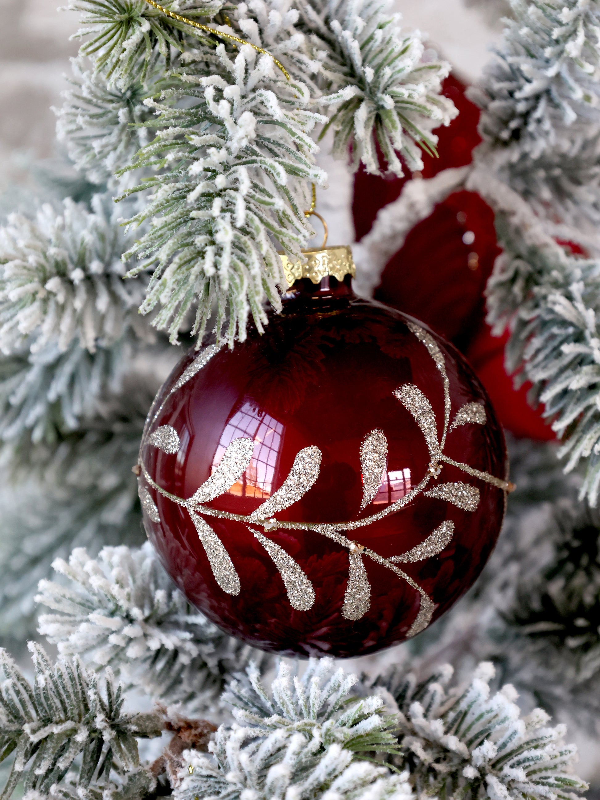 Deep Red Glass Leaf Bauble