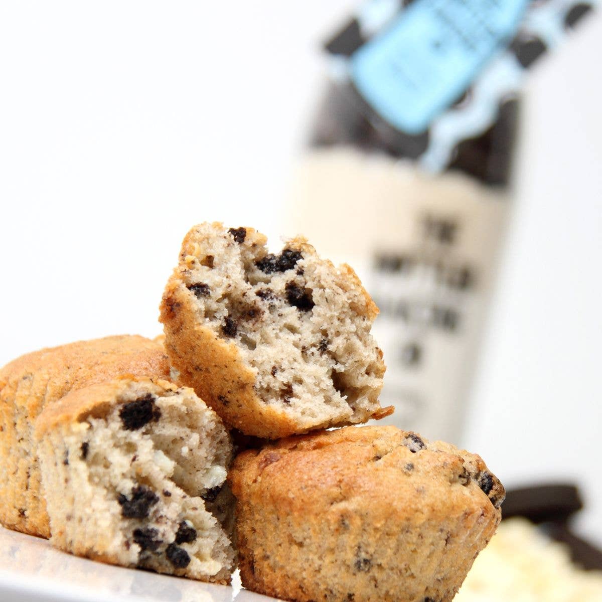 Cookies & Creme Muffin Baking Mix in a Bottle 750ml