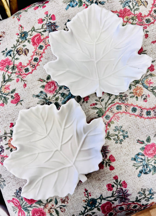 Maple Leaf Stoneware Dish